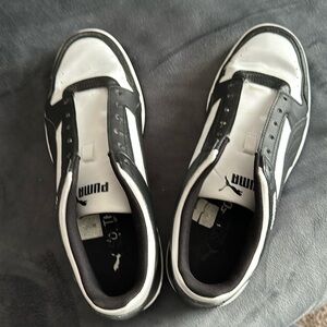 Black and white pumas